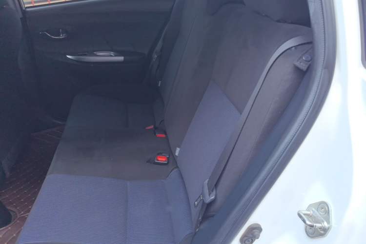 Used Toyota YARiS L Zhi Xuan 2015 1.5E Automatic Charm Edition Left Rear Seat