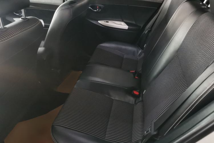 Used Toyota YARiS L Zhi Xuan 2015 1.5G Automatic Xuan Dong Sunroof Special Edition Left Rear Seat