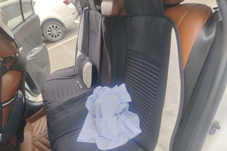 Used Toyota YARiS L Zhi Xuan 2015 1.5E Automatic Charm Edition Left Rear Seat