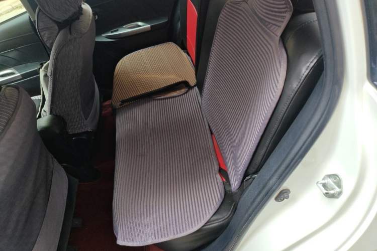 Used Toyota YARiS L Zhi Xuan 2015 1.5E Automatic Charm Edition Left Rear Seat