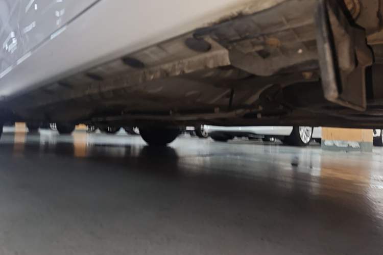 Used Toyota YARiS L Zhi Xuan 2015 1.5E Automatic Charm Edition Left Side Sill