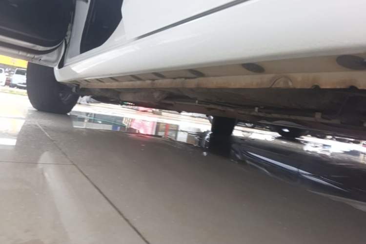 Used Toyota YARiS L Zhi Xuan 2015 1.5E Automatic Charm Edition Left Side Sill