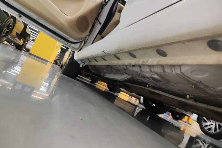 Used Toyota YARiS L Zhi Xuan 2015 1.5E Automatic Charm Edition Left Side Sill