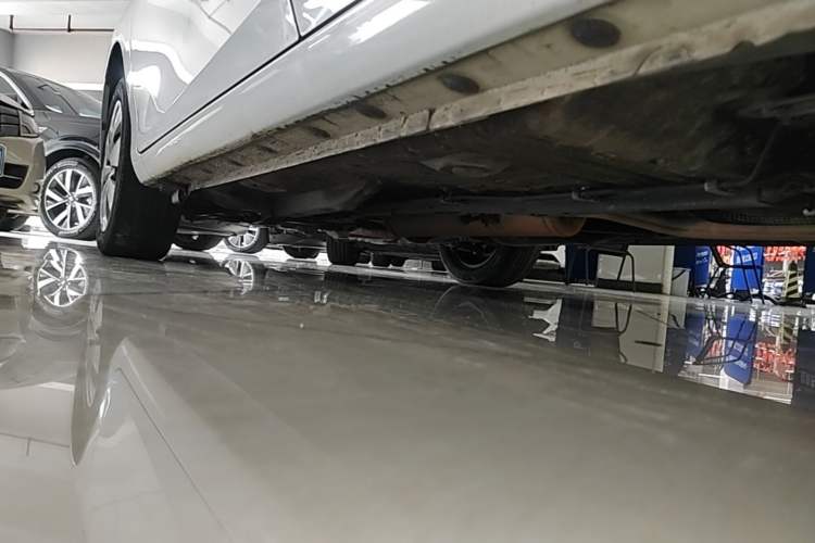 Used Toyota YARiS L Zhi Xuan 2015 1.5E Automatic Charm Edition Left Side Sill