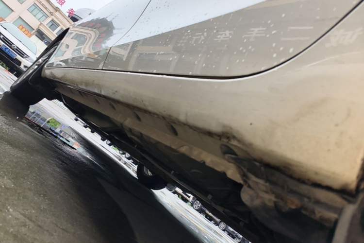 Used Toyota YARiS L Zhi Xuan 2015 1.5E Automatic Charm Edition Left Side Sill
