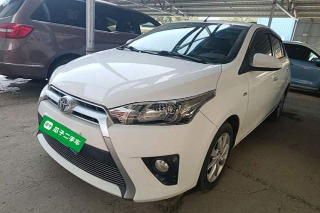 Ojetý Toyota YARiS L Zhi Xuan 2015 1.5G Automatic Xuan Dong Sunroof Special Edition