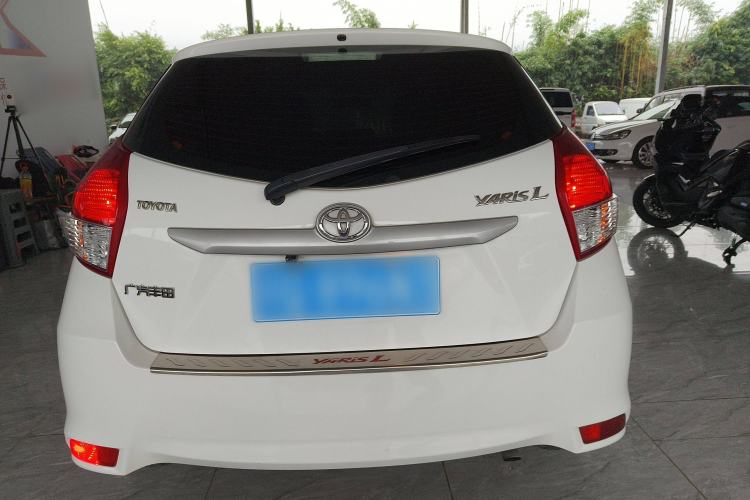 Used Toyota YARiS L Zhi Xuan 2015 1.5G Manual Xuan Dong Sunroof Special Edition Rear