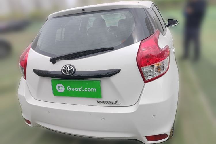 Used Toyota YARiS L Zhi Xuan 2015 1.5G Manual Xuan Dong Sunroof Special Edition Rear