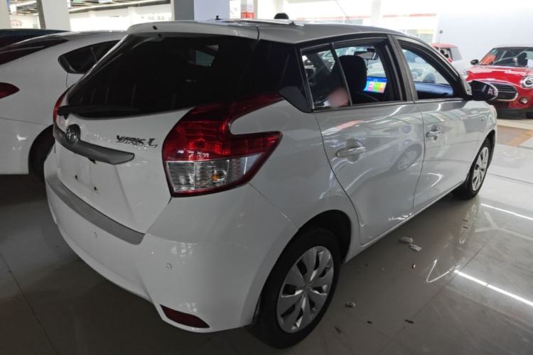 Used Toyota YARiS L Zhi Xuan 2015 1.5E Automatic Charm Edition Rear Right 45 Deg