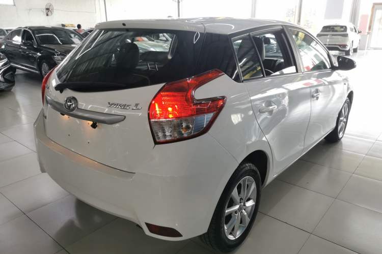 Used Toyota YARiS L Zhi Xuan 2015 1.5G Automatic Xuan Dong Sunroof Special Edition Rear Right 45 Deg