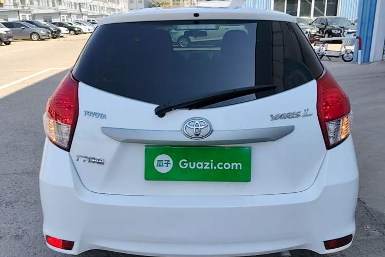 Used Toyota YARiS L Zhi Xuan 2015 1.5E Automatic Charm Edition Rear