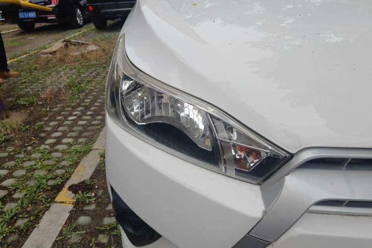 Used Toyota YARiS L Zhi Xuan 2015 1.5E Automatic Charm Edition Right Front Headlight