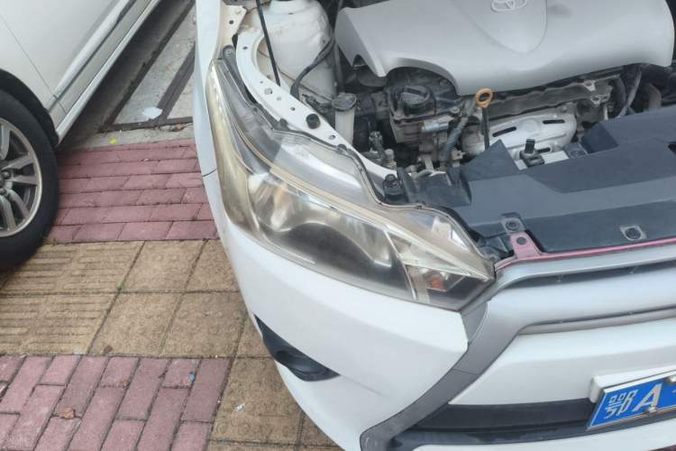 Used Toyota YARiS L Zhi Xuan 2015 1.5E Automatic Charm Edition Right Front Headlight