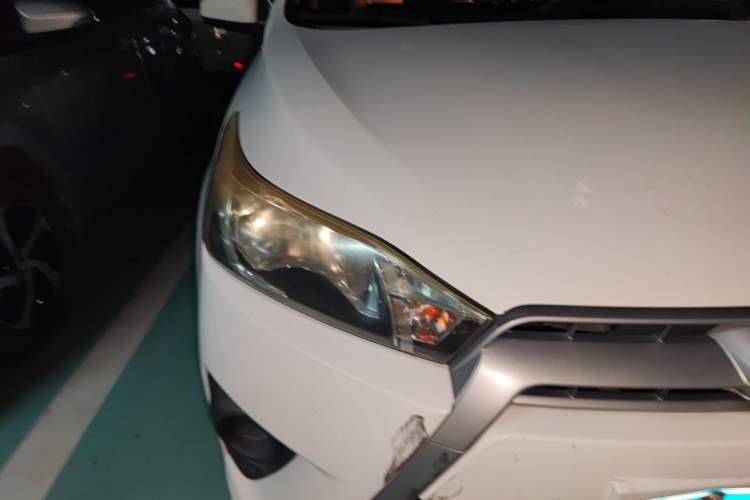 Used Toyota YARiS L Zhi Xuan 2015 1.5E Automatic Charm Edition Right Front Headlight