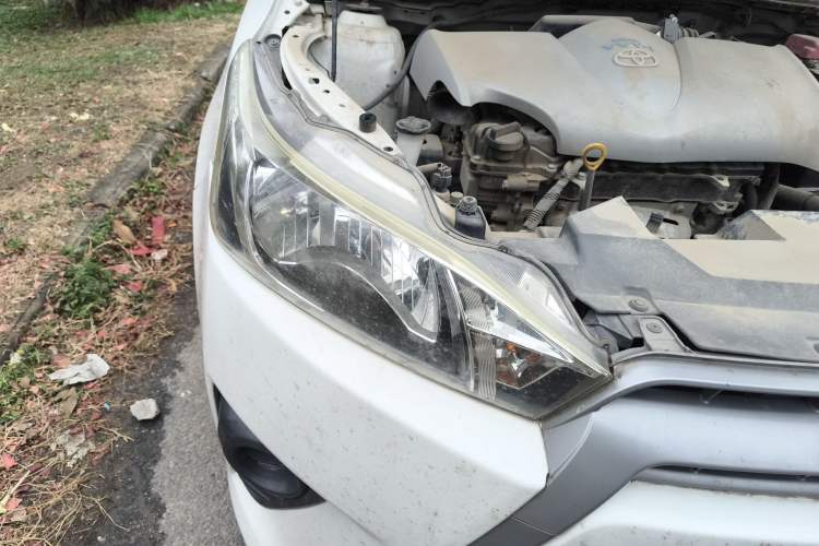 Used Toyota YARiS L Zhi Xuan 2015 1.5E Automatic Charm Edition Right Front Headlight
