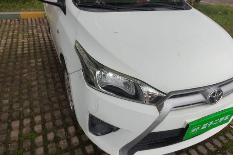Used Toyota YARiS L Zhi Xuan 2015 1.5E Automatic Charm Edition Right Front Headlight