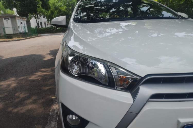 Used Toyota YARiS L Zhi Xuan 2015 1.5G Automatic Xuan Dong Sunroof Special Edition Right Front Headlight