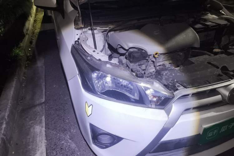 Used Toyota YARiS L Zhi Xuan 2015 1.5E Automatic Charm Edition Right Front Headlight