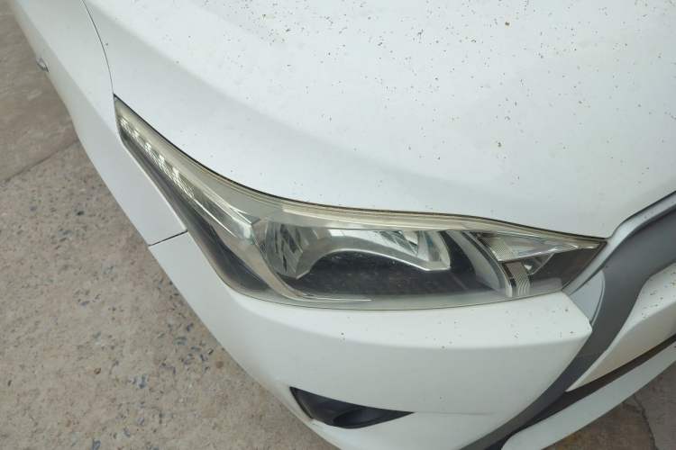 Used Toyota YARiS L Zhi Xuan 2015 1.5E Automatic Charm Edition Right Front Headlight