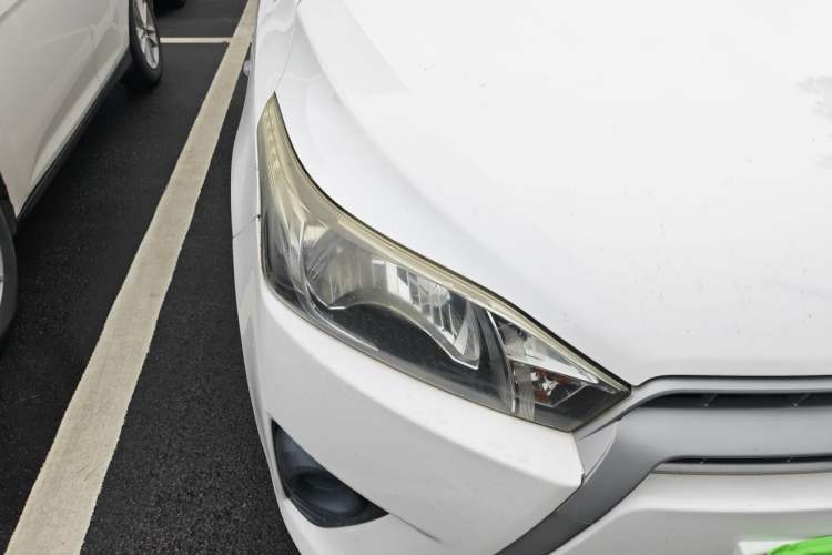 Used Toyota YARiS L Zhi Xuan 2015 1.5E Automatic Charm Edition Right Front Headlight