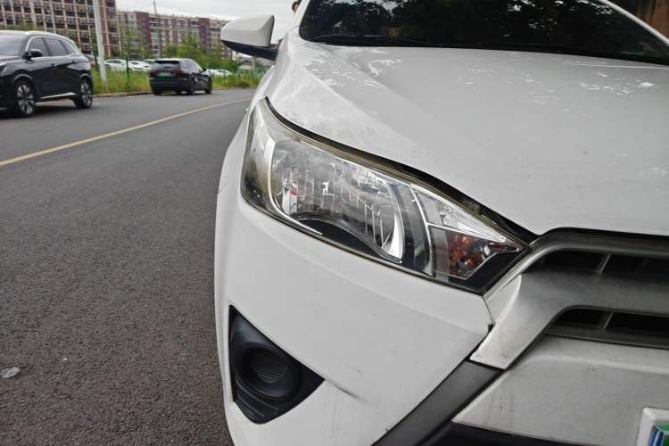 Used Toyota YARiS L Zhi Xuan 2015 1.5E Automatic Charm Edition Right Front Headlight