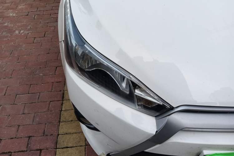 Used Toyota YARiS L Zhi Xuan 2015 1.5G Automatic Xuan Dong Sunroof Special Edition Right Front Headlight