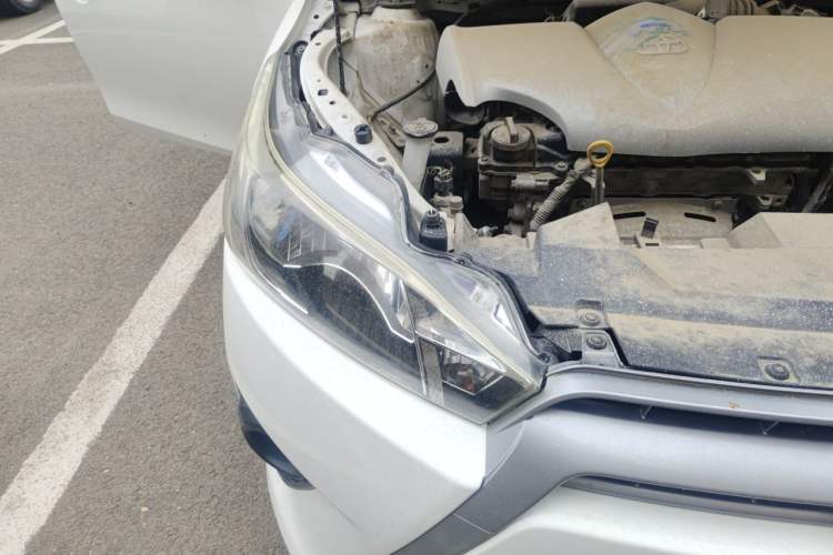 Used Toyota YARiS L Zhi Xuan 2015 1.5E Automatic Charm Edition Right Front Headlight