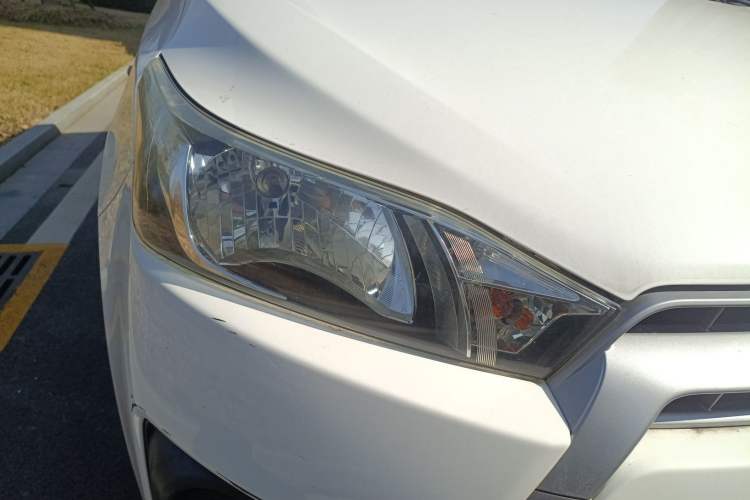 Used Toyota YARiS L Zhi Xuan 2015 1.5E Automatic Charm Edition Right Front Headlight