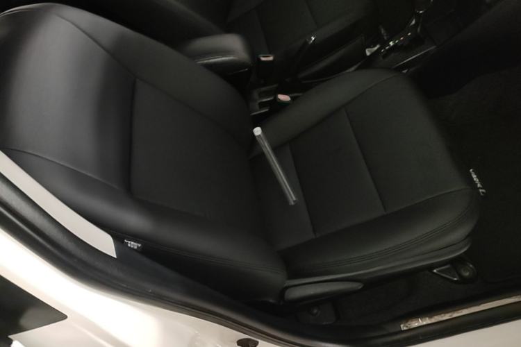 Used Toyota YARiS L Zhi Xuan 2015 1.5E Automatic Charm Edition Right Front Seat