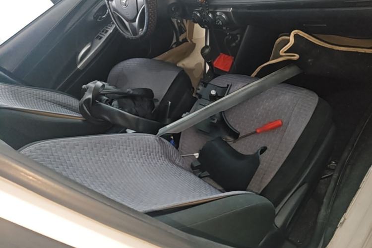 Used Toyota YARiS L Zhi Xuan 2015 1.5E Automatic Charm Edition Right Front Seat