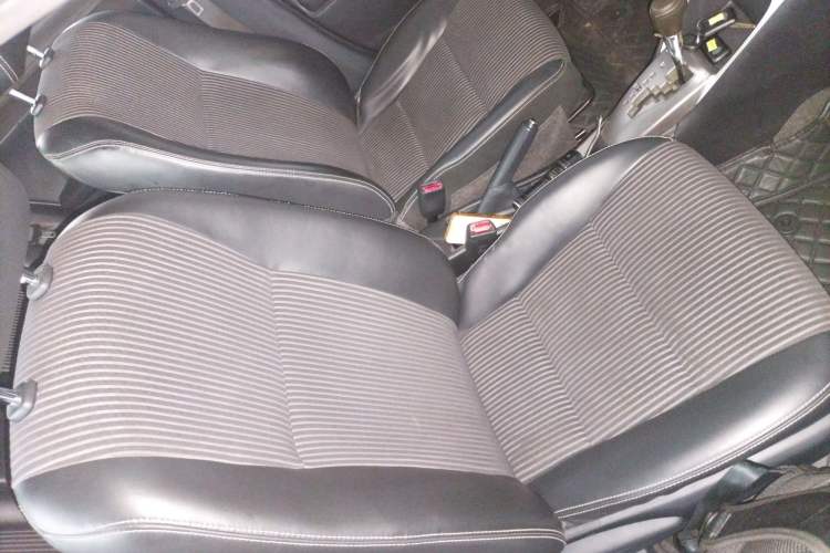 Used Toyota YARiS L Zhi Xuan 2015 1.5G Automatic Xuan Dong Sunroof Special Edition Right Front Seat
