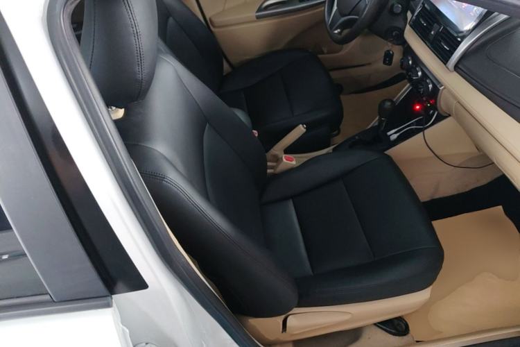 Used Toyota YARiS L Zhi Xuan 2015 1.5E Automatic Charm Edition Right Front Seat