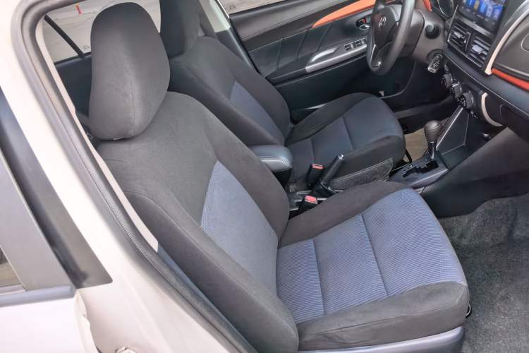 Used Toyota YARiS L Zhi Xuan 2015 1.5E Automatic Charm Edition Right Front Seat