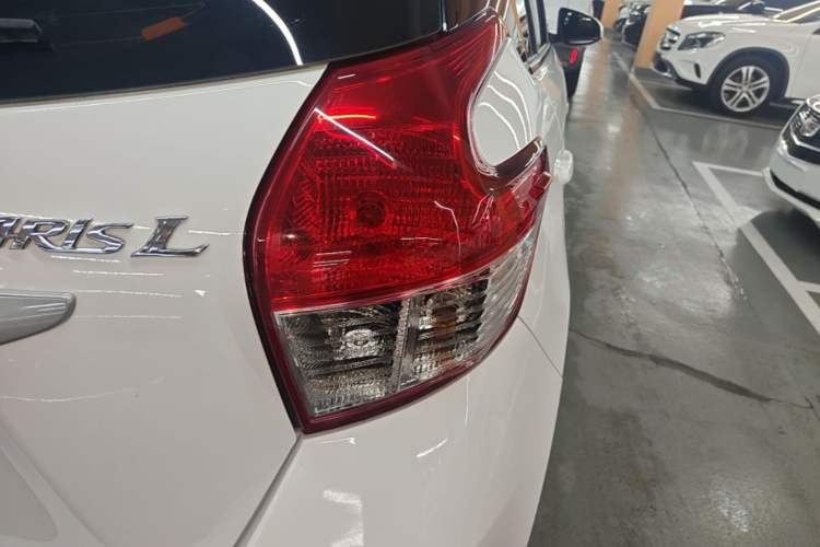 Used Toyota YARiS L Zhi Xuan 2015 1.5E Automatic Charm Edition Right Rear Taillight