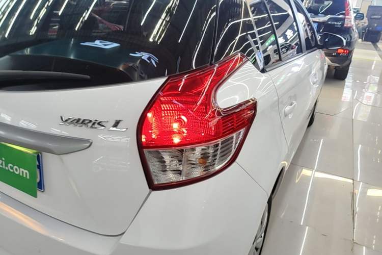 Used Toyota YARiS L Zhi Xuan 2015 1.5E Automatic Charm Edition Right Rear Taillight