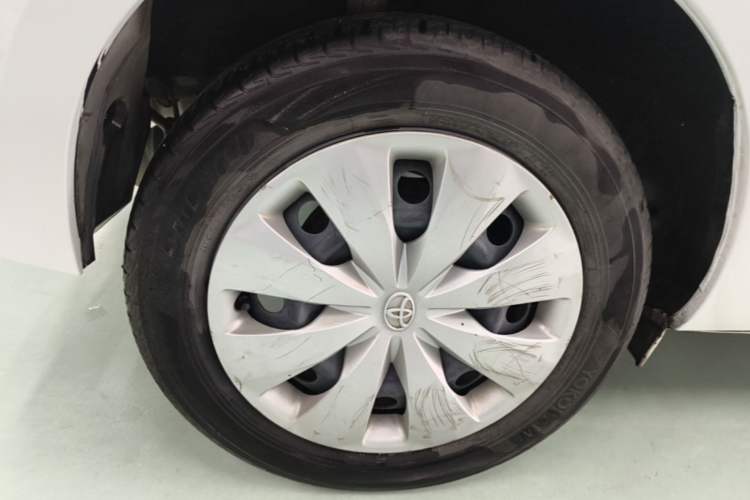 Used Toyota YARiS L Zhi Xuan 2015 1.5E Automatic Charm Edition Right Rear Wheel Hub
