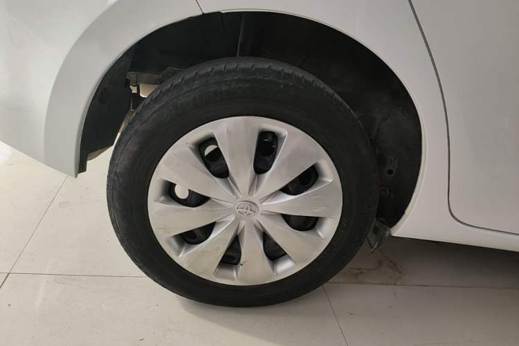 Used Toyota YARiS L Zhi Xuan 2015 1.5E Automatic Charm Edition Right Rear Wheel Hub
