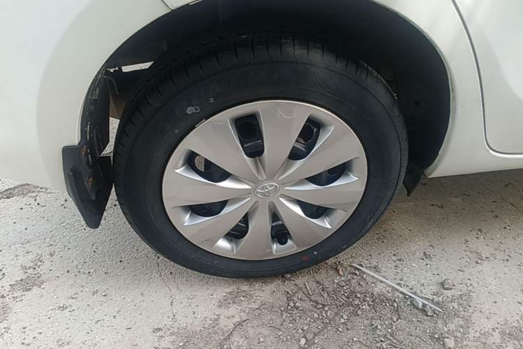 Used Toyota YARiS L Zhi Xuan 2015 1.5E Automatic Charm Edition Right Rear Wheel Hub