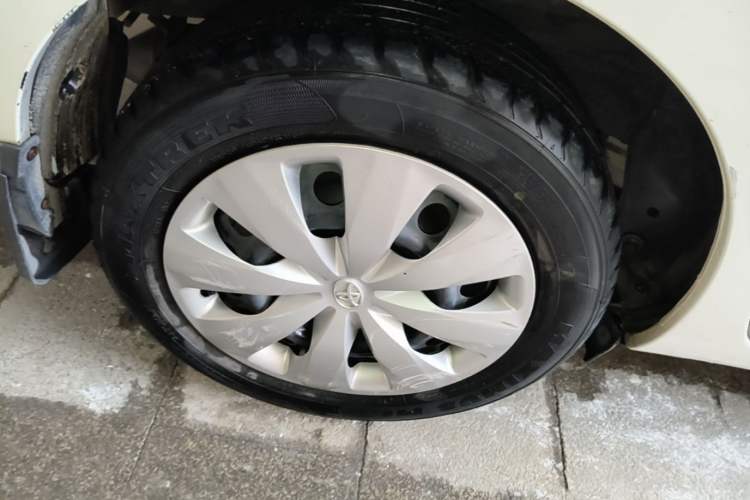 Used Toyota YARiS L Zhi Xuan 2015 1.5E Automatic Charm Edition Right Rear Wheel Hub