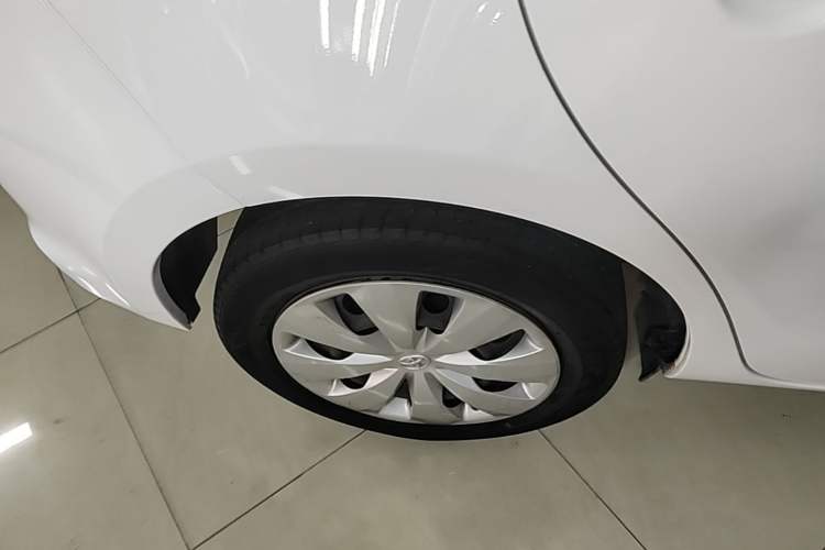 Used Toyota YARiS L Zhi Xuan 2015 1.5E Automatic Charm Edition Right Rear Wheel Hub