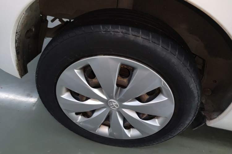 Used Toyota YARiS L Zhi Xuan 2015 1.5E Automatic Charm Edition Right Rear Wheel Hub