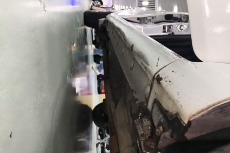 Used Toyota YARiS L Zhi Xuan 2015 1.5E Automatic Charm Edition Right Side Sill