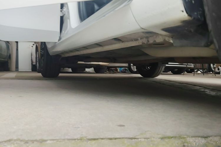 Used Toyota YARiS L Zhi Xuan 2015 1.5E Automatic Charm Edition Right Side Sill