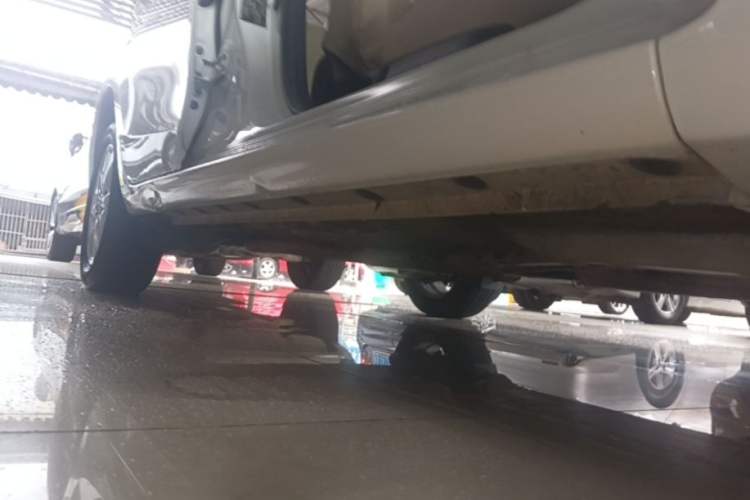 Used Toyota YARiS L Zhi Xuan 2015 1.5E Automatic Charm Edition Right Side Sill