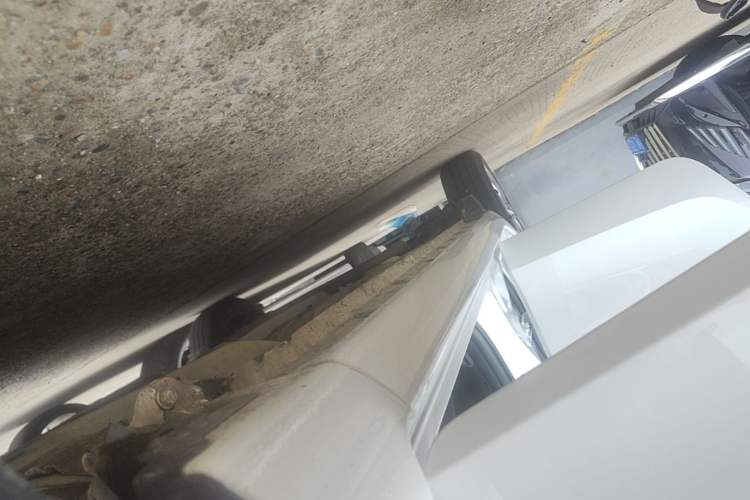 Used Toyota YARiS L Zhi Xuan 2015 1.5E Automatic Charm Edition Right Side Sill