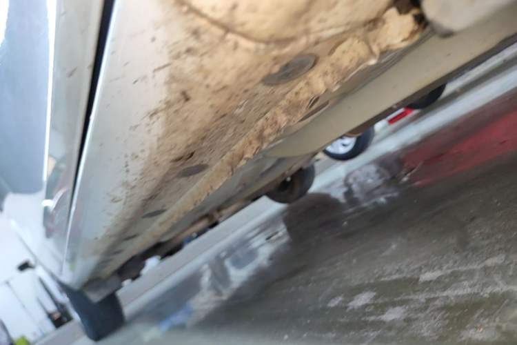 Used Toyota YARiS L Zhi Xuan 2015 1.5E Automatic Charm Edition Right Side Sill