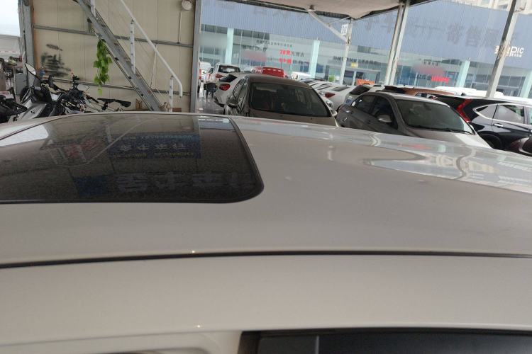 Used Toyota YARiS L Zhi Xuan 2015 1.5G Manual Xuan Dong Sunroof Special Edition Roof