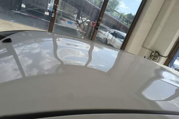 Used Toyota YARiS L Zhi Xuan 2015 1.5E Automatic Charm Edition Roof