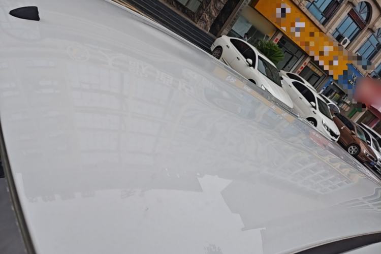 Used Toyota YARiS L Zhi Xuan 2015 1.5E Automatic Charm Edition Roof