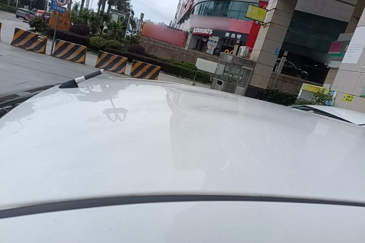 Used Toyota YARiS L Zhi Xuan 2015 1.5E Automatic Charm Edition Roof
